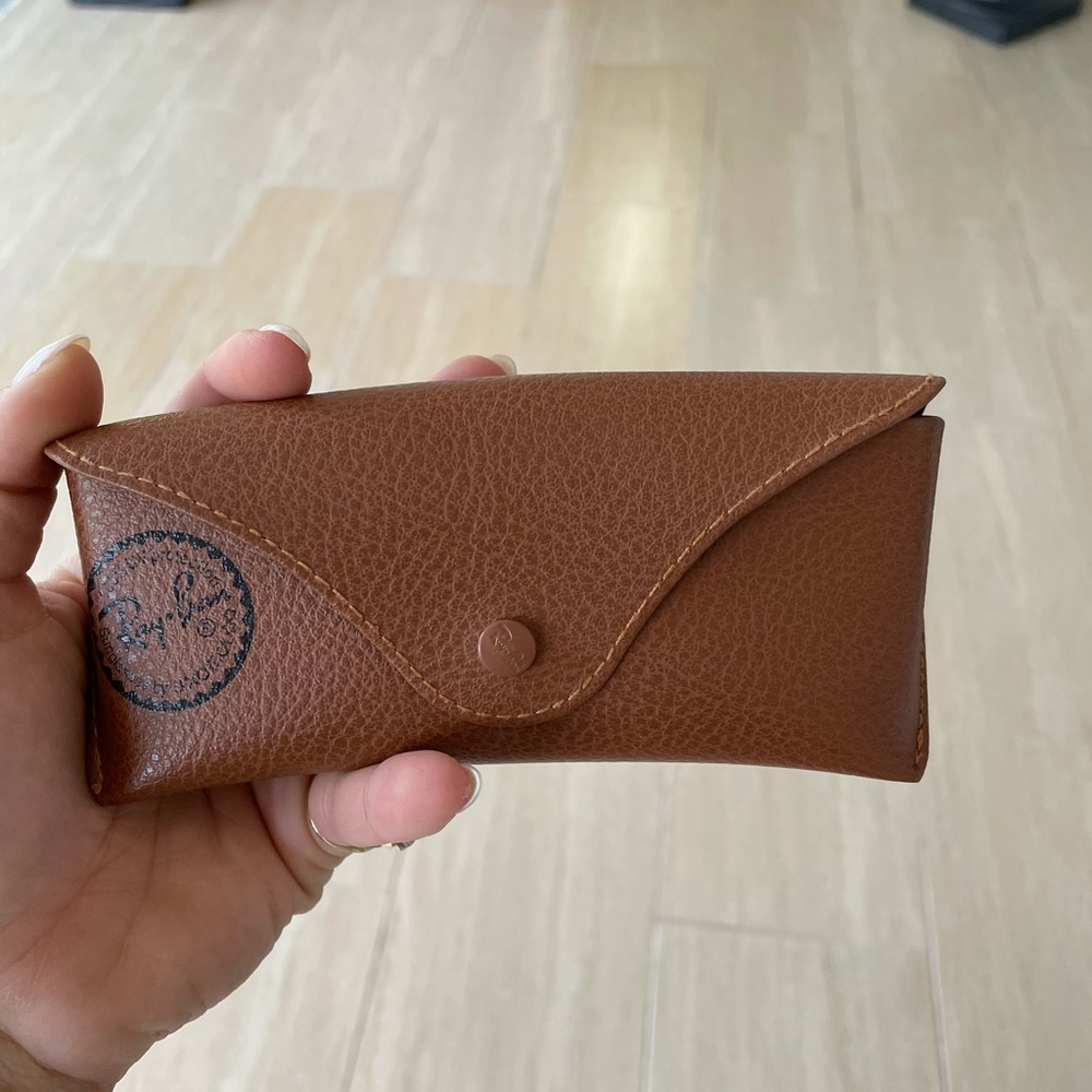 Rayban Case